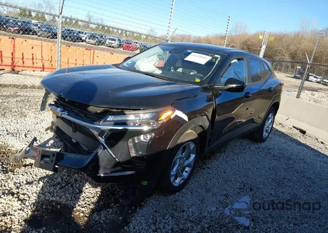 2025 Chevrolet Trax Fwd Ls z USA, uszkodzony, nr VIN KL77LFEP9SC262354